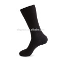 2019 chaussettes d&#39;affaires unies classiques en coton de haute qualité personnalisées de haute qualité pour hommes